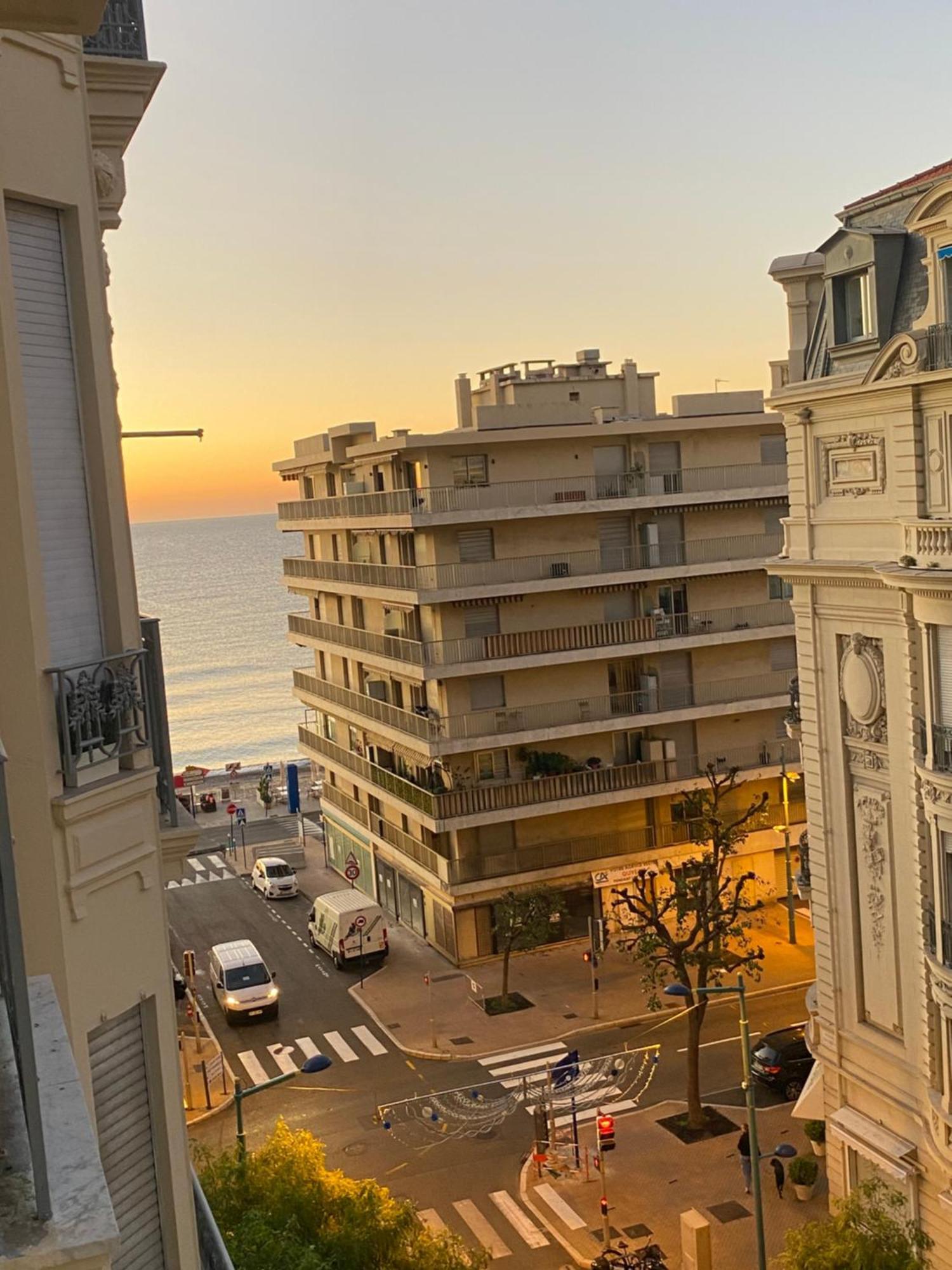 Les Fleurs Astoria Apartment Menton Exterior photo